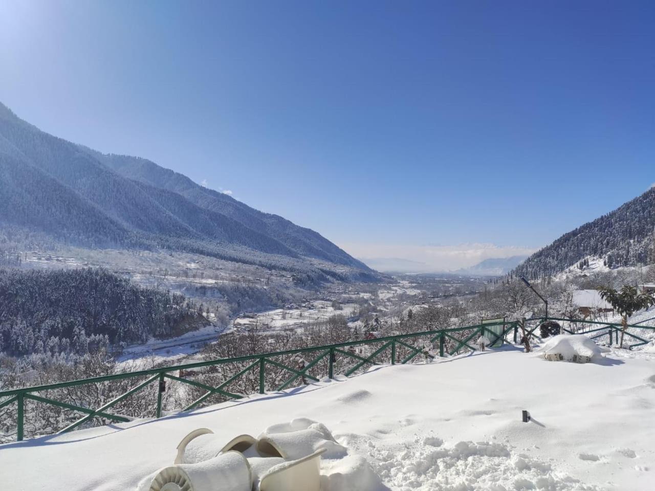 Cliff Cottage Pahalgam, Kashmir Batakut Εξωτερικό φωτογραφία