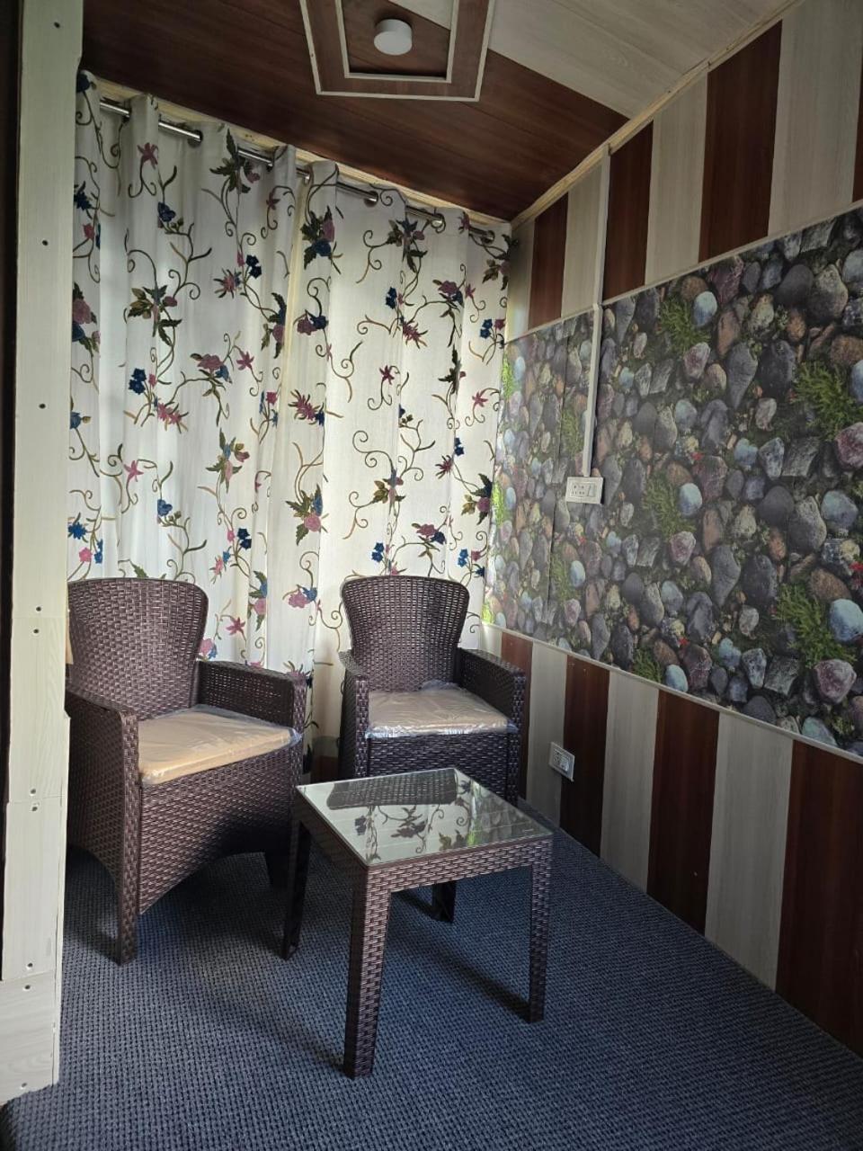 Cliff Cottage Pahalgam, Kashmir Batakut Εξωτερικό φωτογραφία